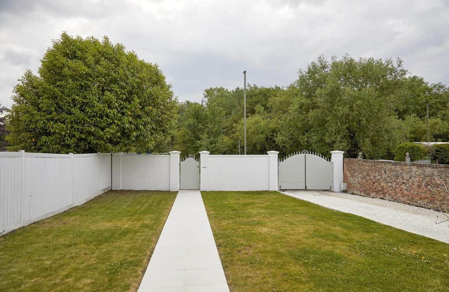 Willow House, Georgian Property In Shepperton Eksteriør billede